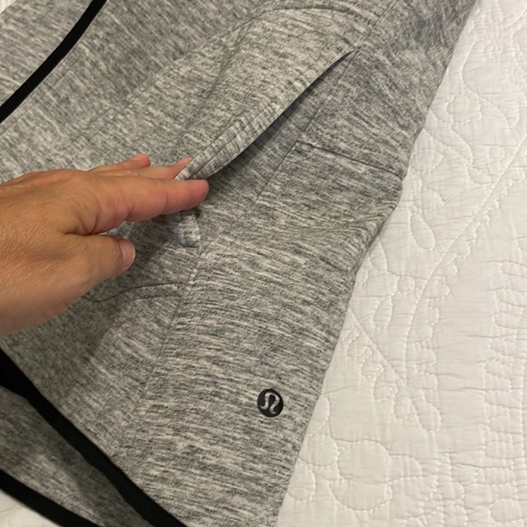 LULULEMON HOODED VEST - Picture 5 of 8